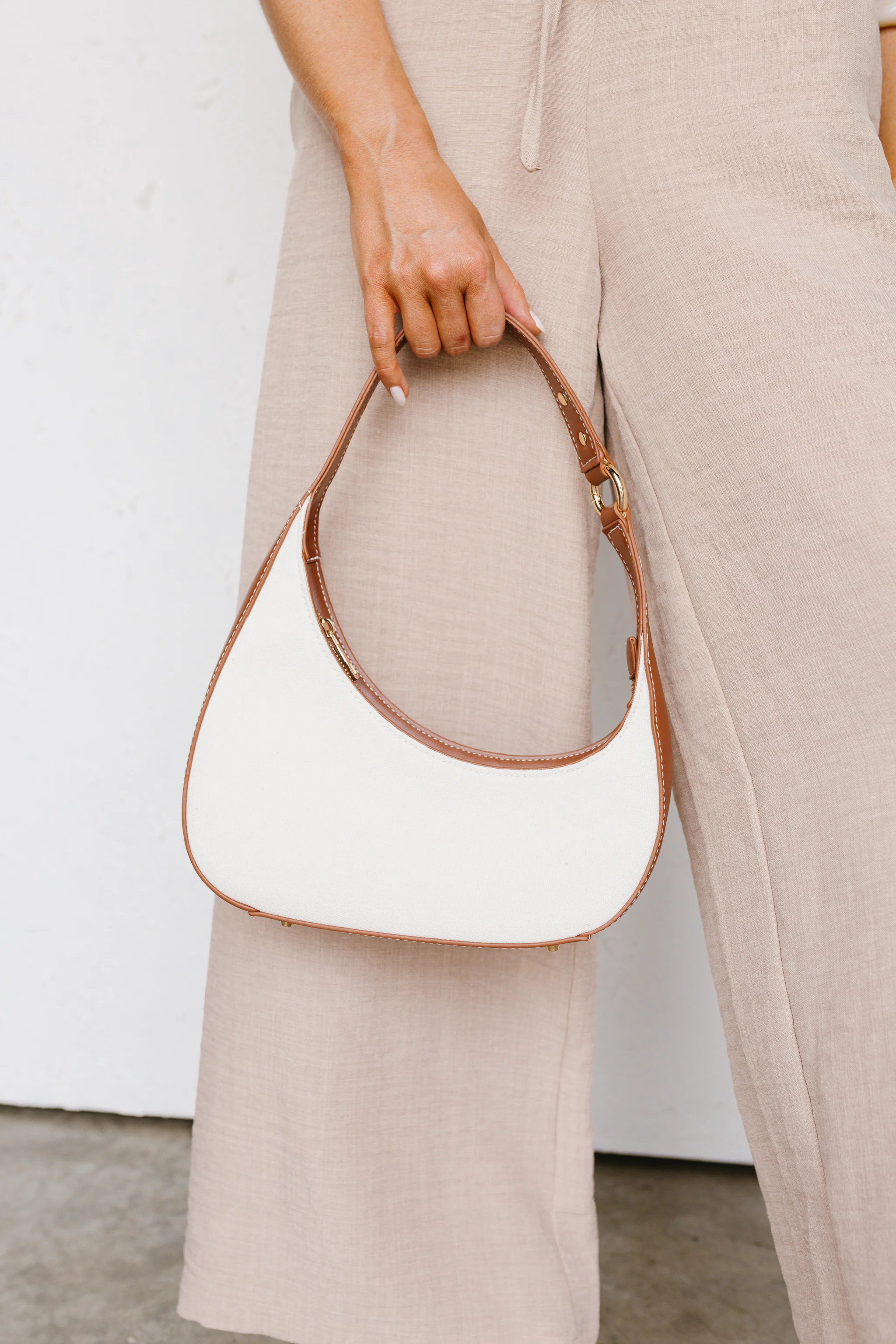 Amari Handbag - Image 2