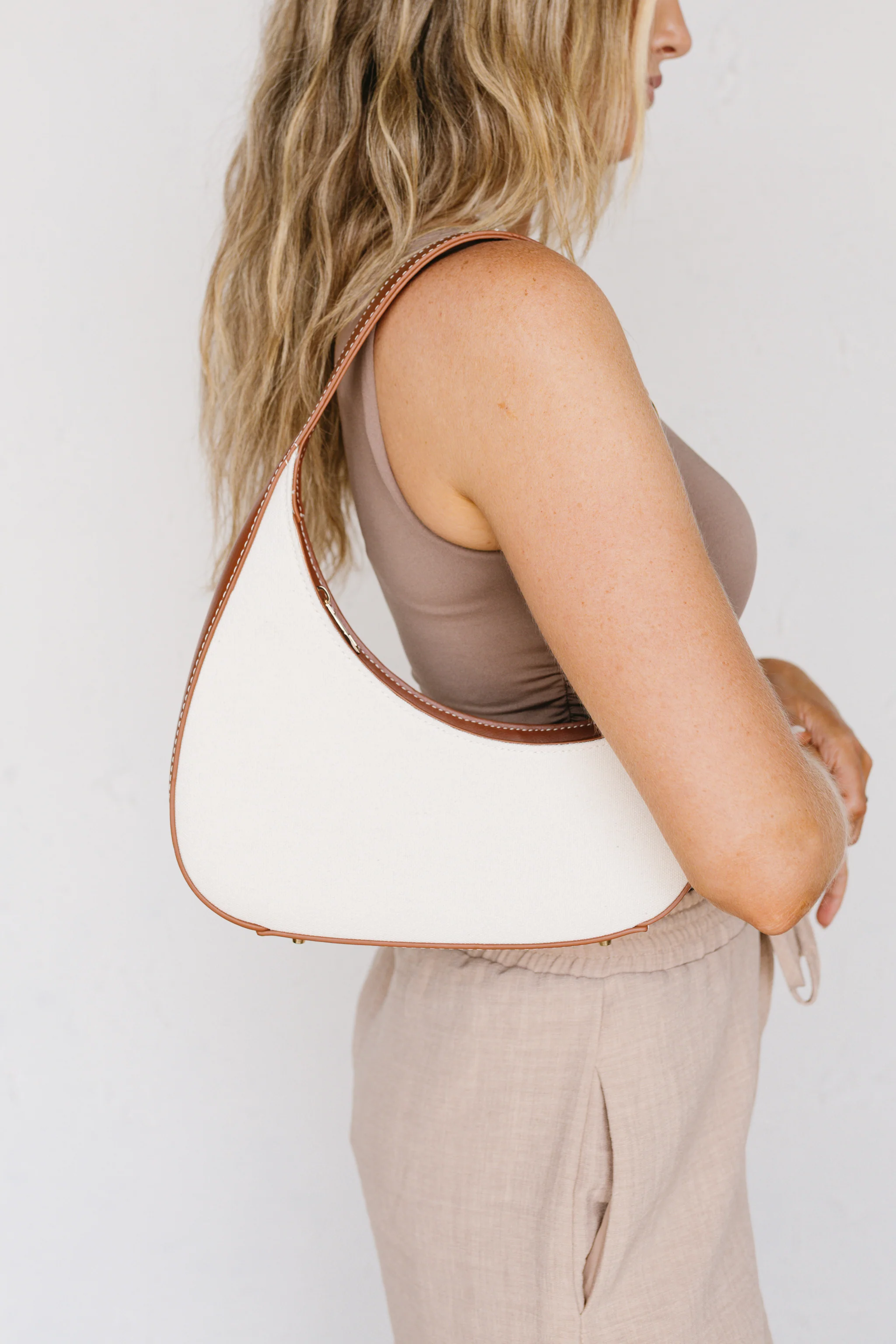 Amari Handbag - Image 3