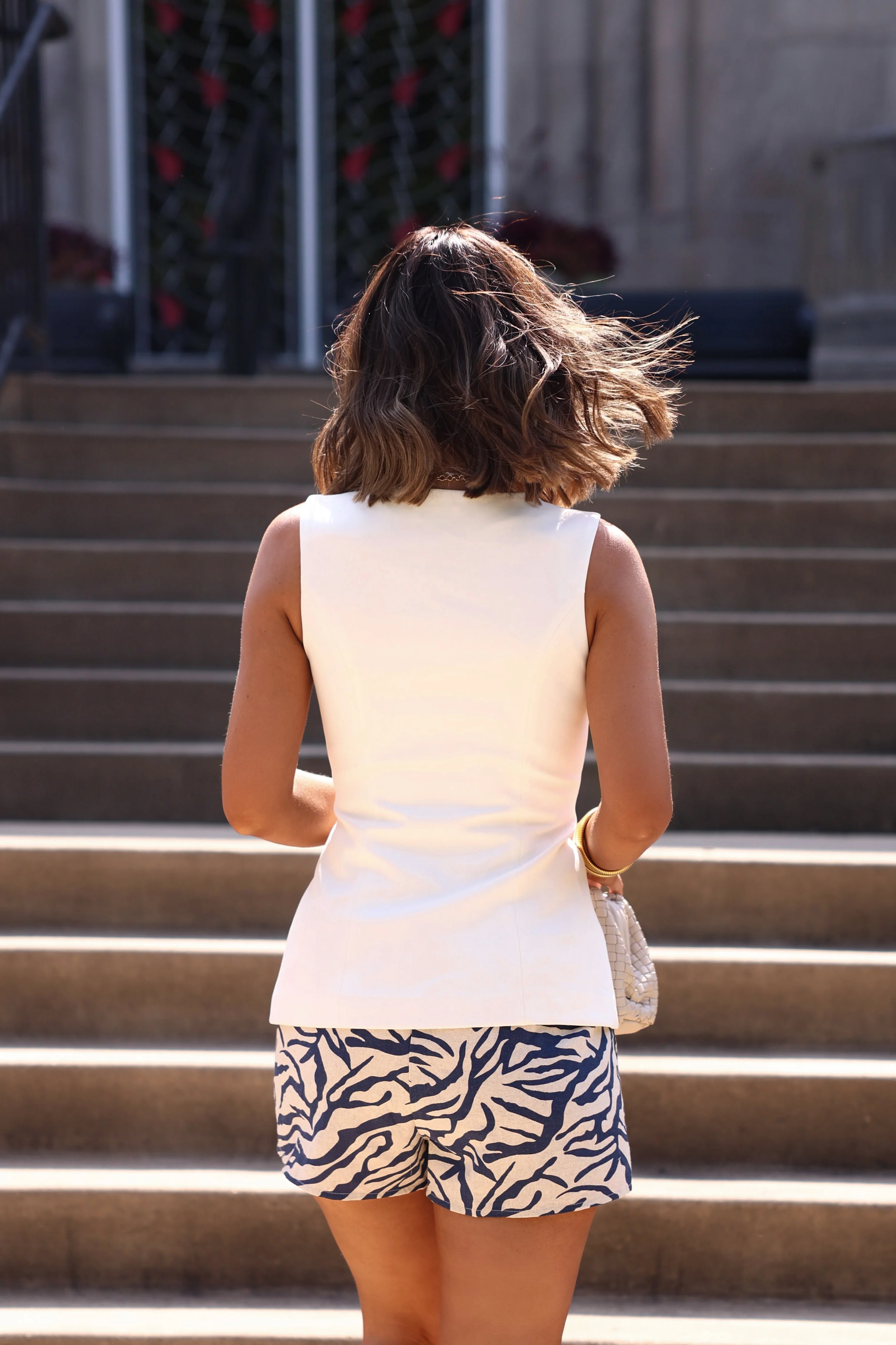 Beachside Vest - Image 3