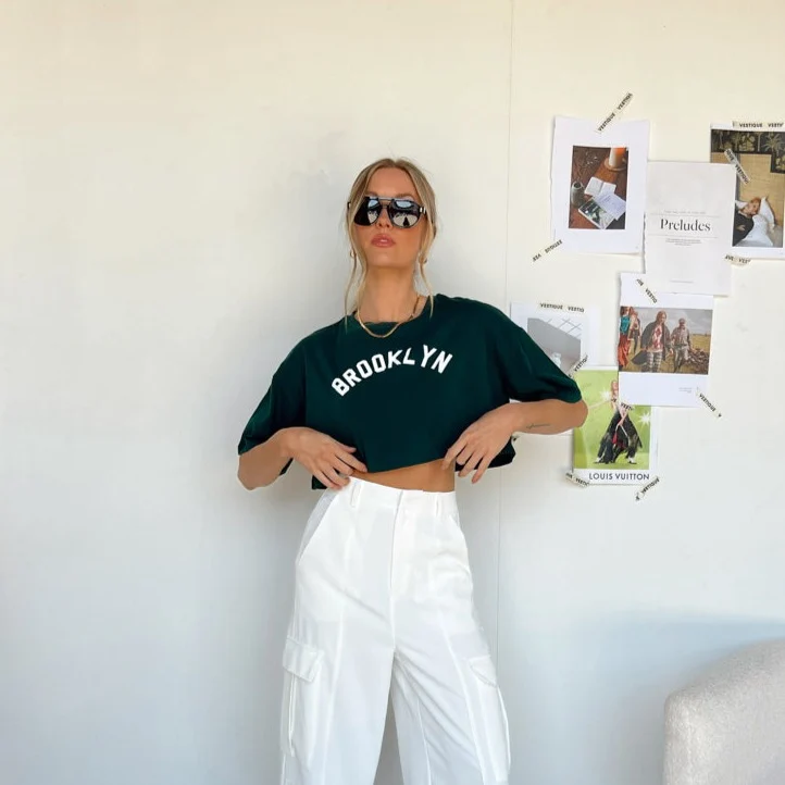 Brooklyn Cropped Graphic Tee - Image 5