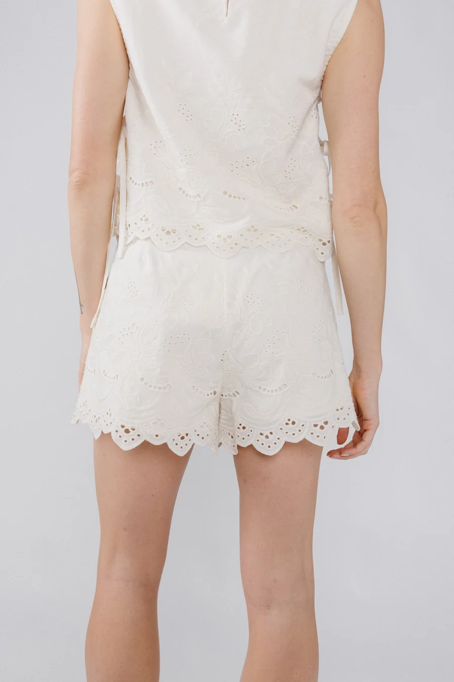 Dorian Shorts - Image 2