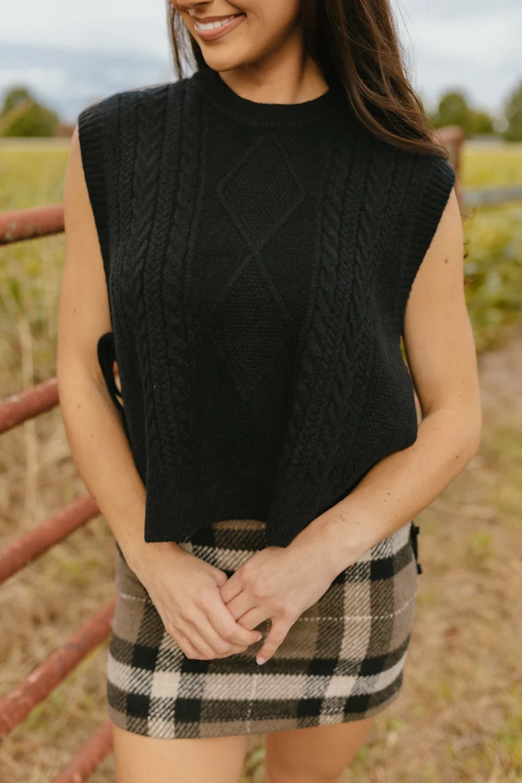 Gracie Sweater Vest - Image 17