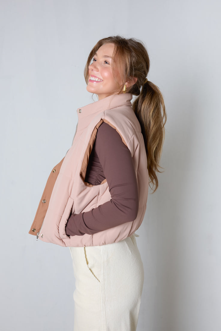It Girl Puffer Vest - Image 4