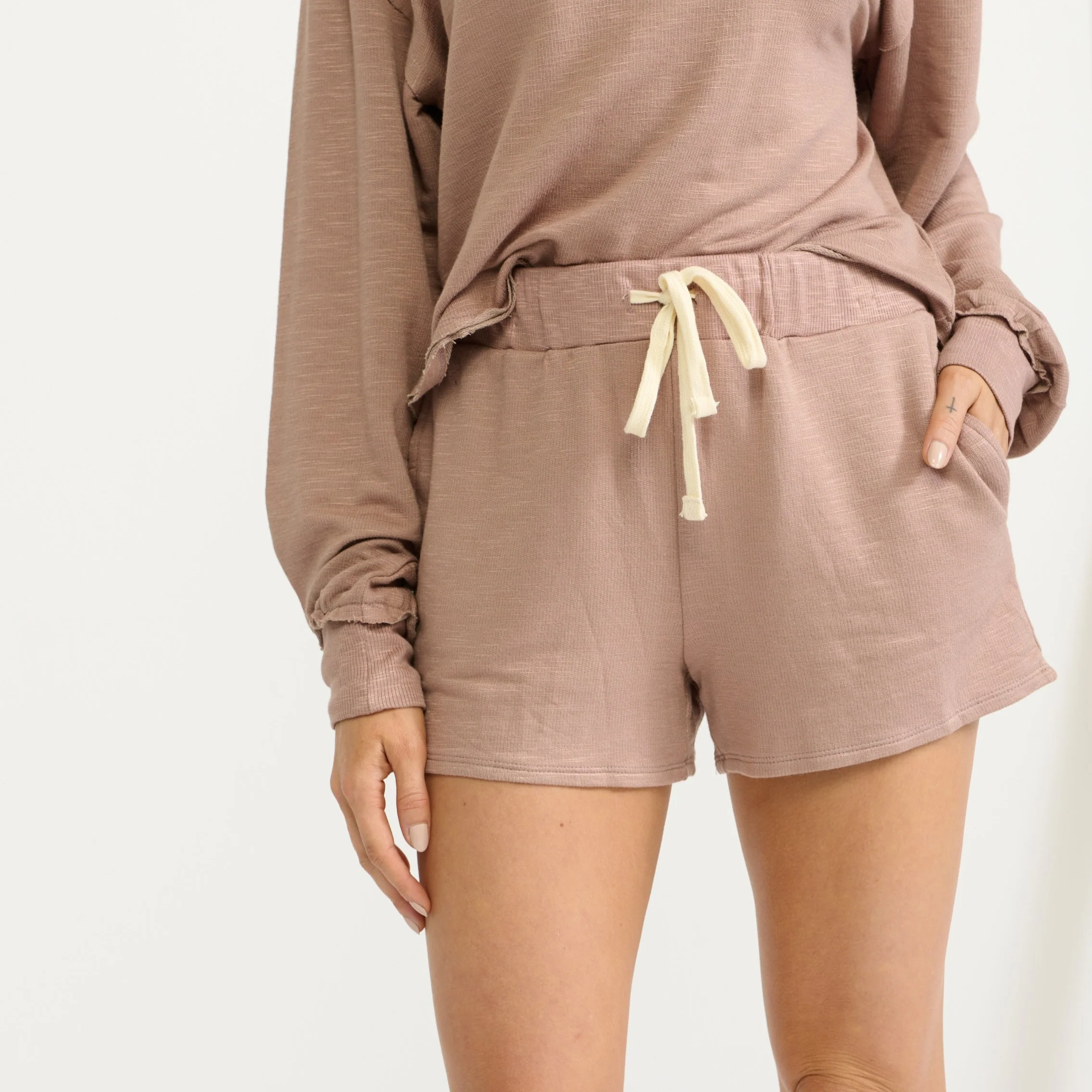 Woke Up Late Set - Shorts - Image 5